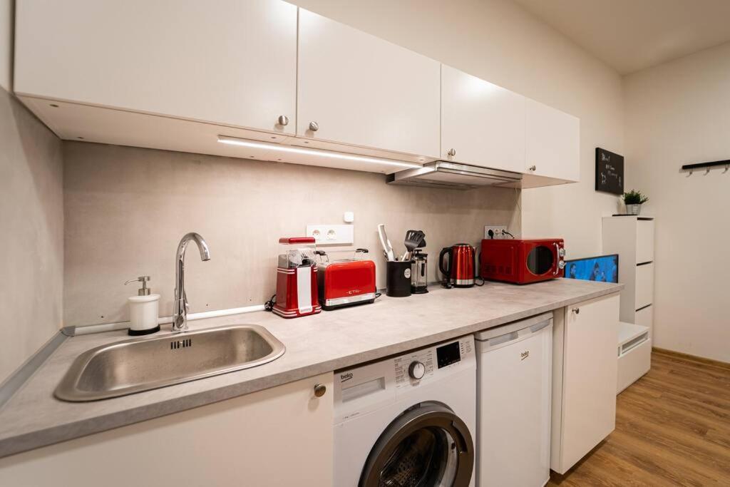 Sauna Apartment - Бърно Екстериор снимка